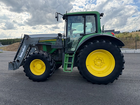 John Deere 6420 7 of 30