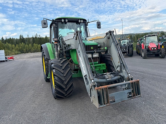 John Deere 6420 24 of 30