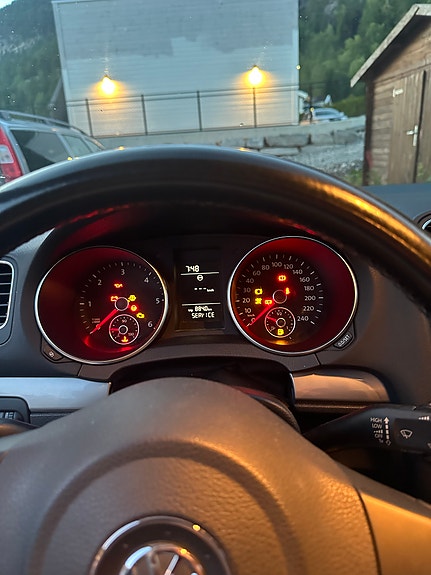Volkswagen Golf VI 9 of 15