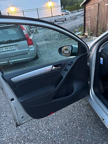 Volkswagen Golf VI 8 of 15