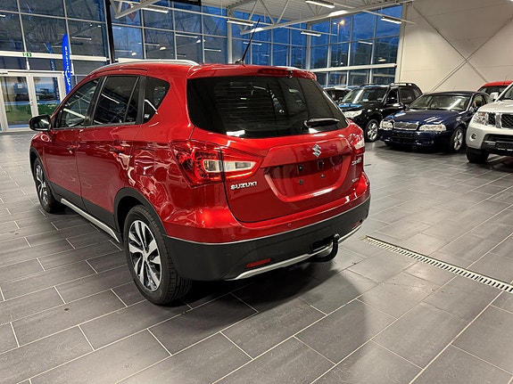Suzuki S-Cross 6 of 12