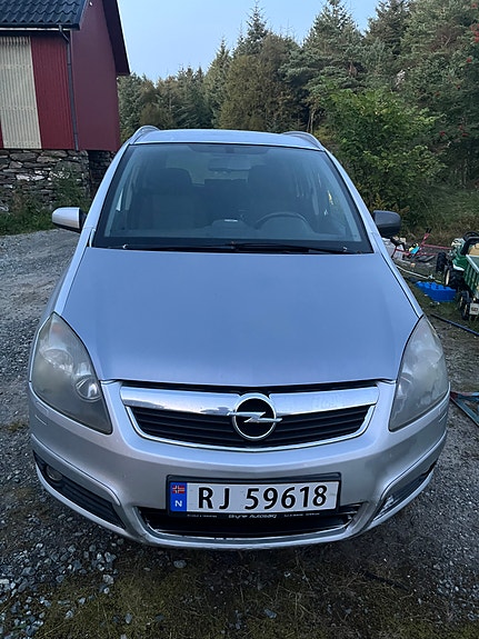 Opel Zafira 5 of 9
