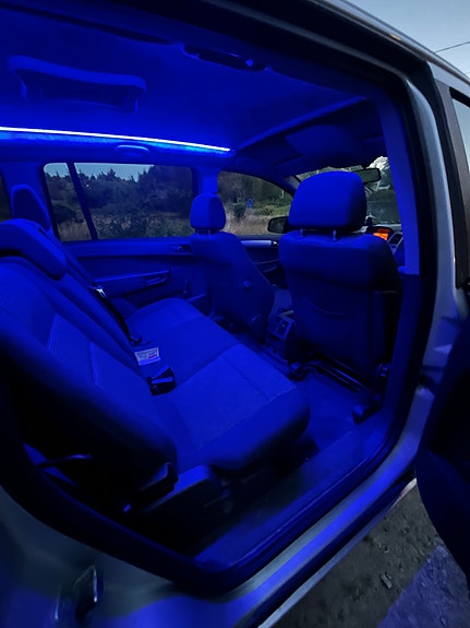 Opel Zafira 7 of 9