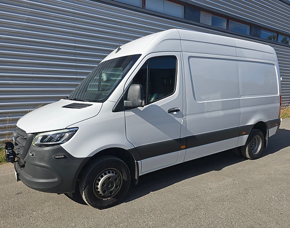 Mercedes-Benz Sprinter 519 2 of 30