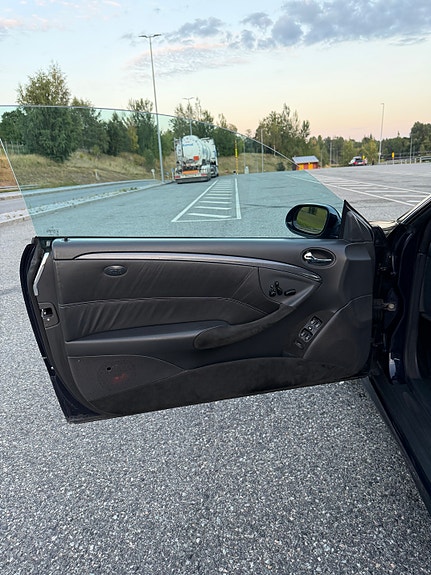 Mercedes-Benz CLK55 23 of 30