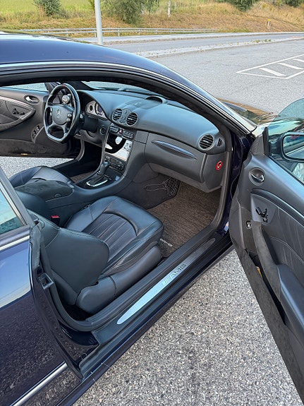 Mercedes-Benz CLK55 16 of 30
