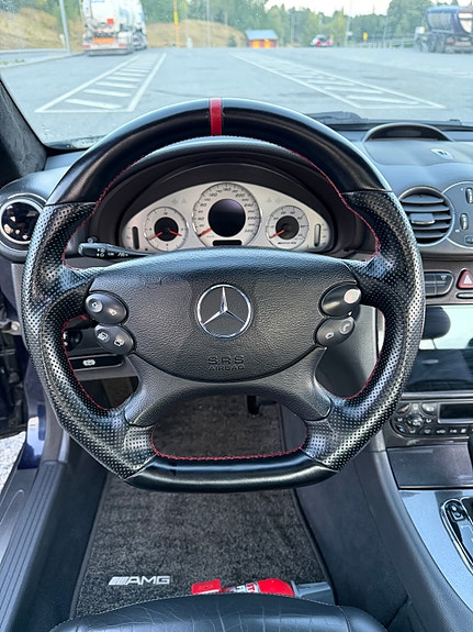 Mercedes-Benz CLK55 27 of 30