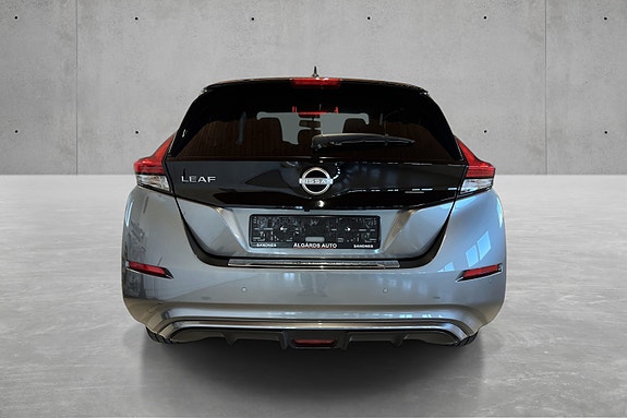 Nissan Leaf 8 of 30