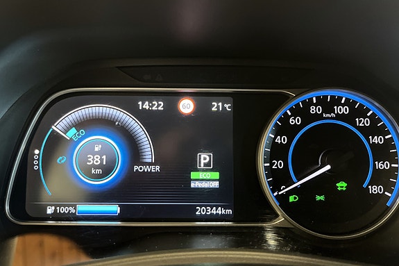 Nissan Leaf 21 of 30