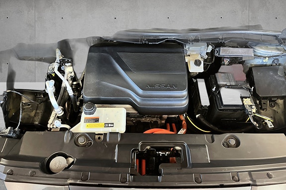 Nissan Leaf 26 of 30