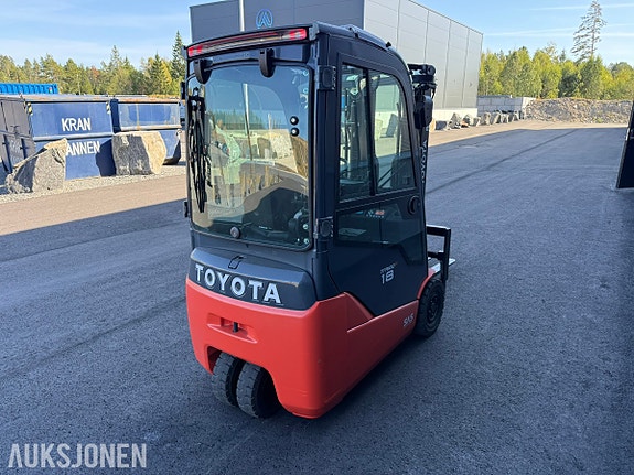 Toyota Traigo 48 8FBEK18T elektrisk truck – kun 298 timer – 4,3 m løftehøyde – 4 funksjoner – langgafler 6 of 30