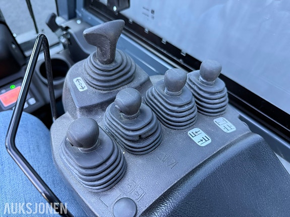 Toyota Traigo 48 8FBEK18T elektrisk truck – kun 298 timer – 4,3 m løftehøyde – 4 funksjoner – langgafler 30 of 30