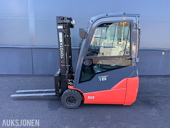 Toyota Traigo 48 8FBEK18T elektrisk truck – kun 298 timer – 4,3 m løftehøyde – 4 funksjoner – langgafler 9 of 30