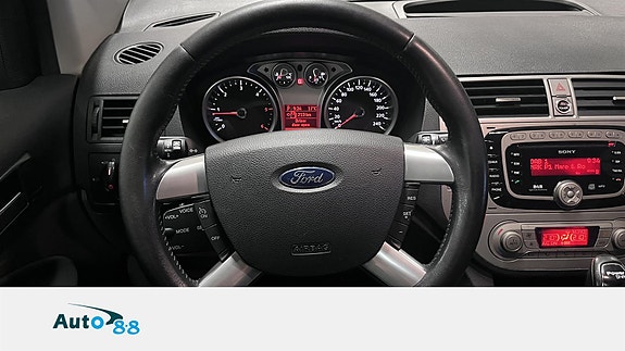 Ford Kuga 16 of 23