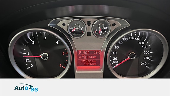 Ford Kuga 17 of 23