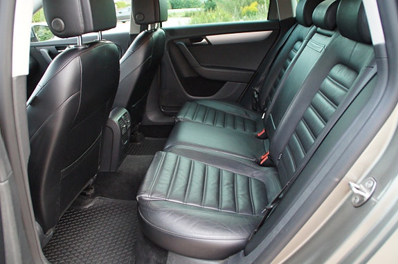 Volkswagen Passat Alltrack 20 of 30