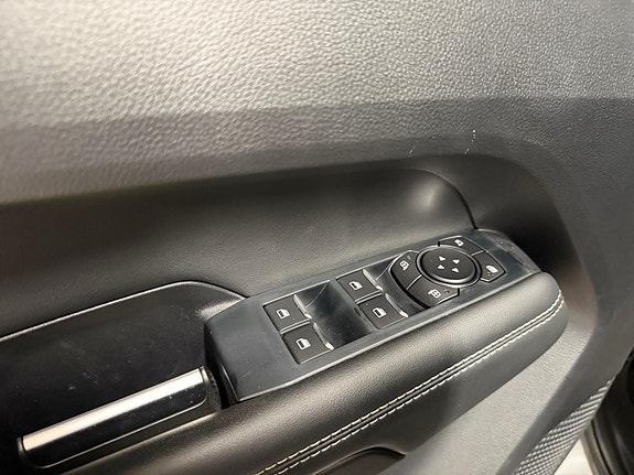 Volkswagen Amarok 12 of 30