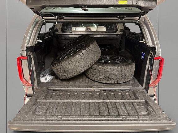 Volkswagen Amarok 27 of 30