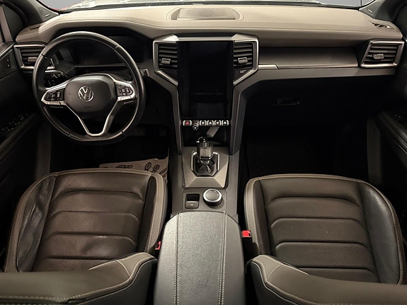 Volkswagen Amarok 16 of 30