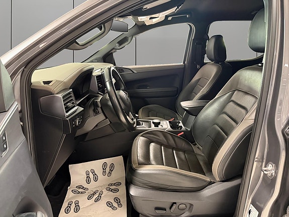 Volkswagen Amarok 10 of 30
