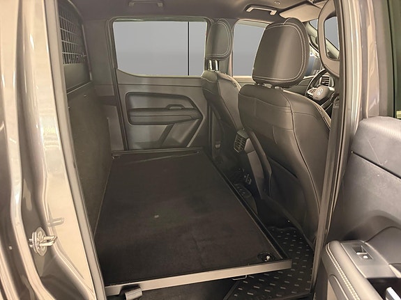 Volkswagen Amarok 30 of 30