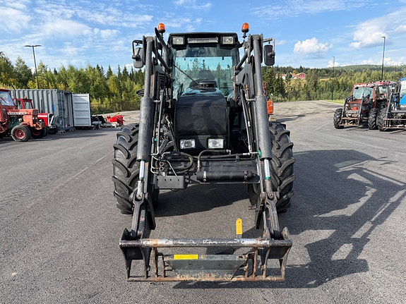Valtra 6550 24 of 30