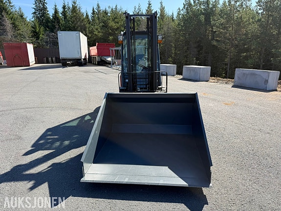 Toyota Tonero 25 Diesel truck - kun 605 timer - 2500 kg – 3,7 m løftehøyde – skuffe/langgafler/vekt 3 of 30