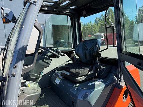 Toyota Tonero 25 Diesel truck - kun 605 timer - 2500 kg – 3,7 m løftehøyde – skuffe/langgafler/vekt 30 of 30