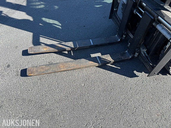 Toyota Tonero 25 Diesel truck - kun 605 timer - 2500 kg – 3,7 m løftehøyde – skuffe/langgafler/vekt 14 of 30