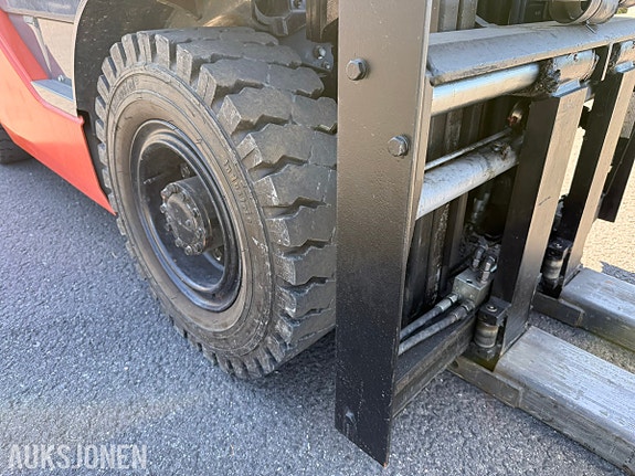 Toyota Tonero 25 Diesel truck - kun 605 timer - 2500 kg – 3,7 m løftehøyde – skuffe/langgafler/vekt 19 of 30