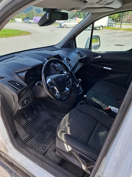 Ford Transit Connect 2 of 5