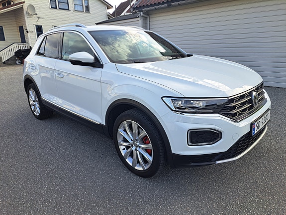 Volkswagen T-Roc 3 of 30
