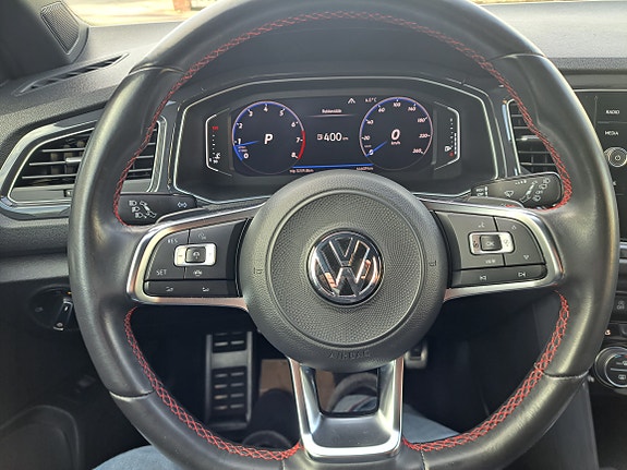 Volkswagen T-Roc 15 of 30