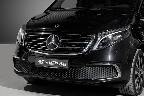 Mercedes-Benz EQV300 2 of 30