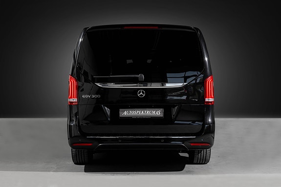 Mercedes-Benz EQV300 7 of 30