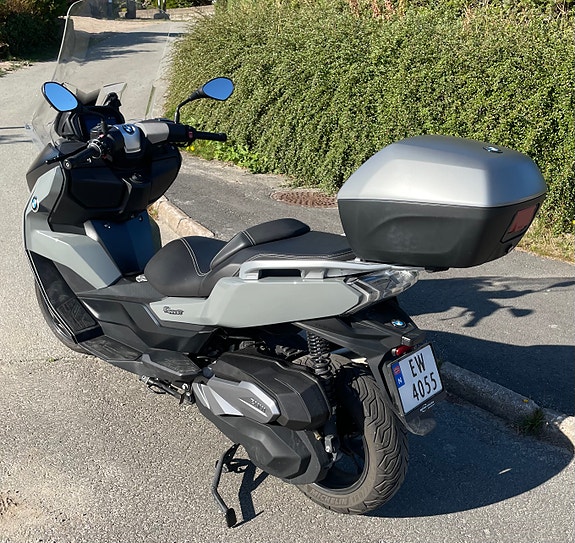 BMW C 400 GT 2 of 6