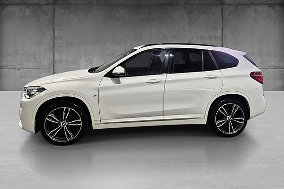 BMW X1 2 of 20