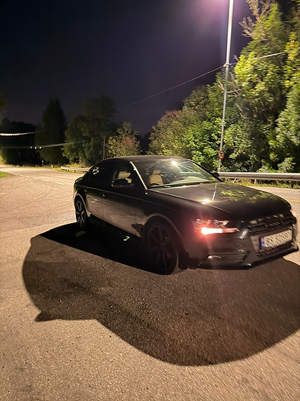 Audi A4 2 of 11
