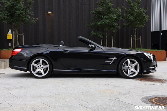 Mercedes-Benz SL350 9 of 30