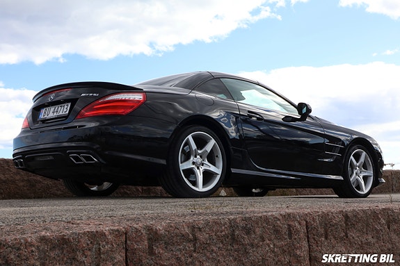 Mercedes-Benz SL350 2 of 30