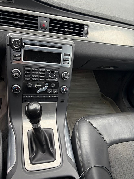 Volvo V70 12 of 20