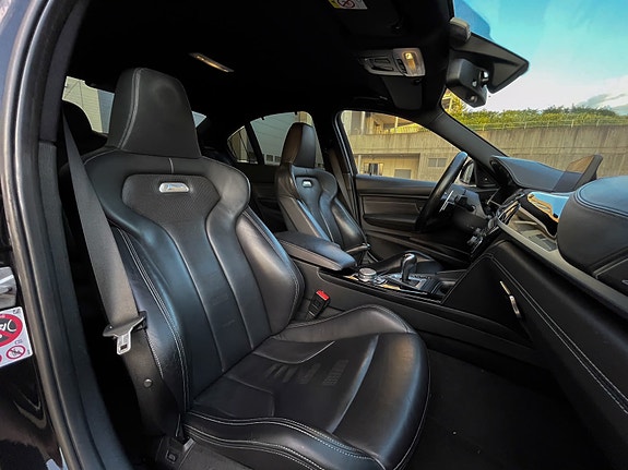 BMW M3 11 of 22