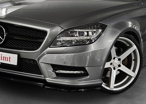 Mercedes-Benz CLS250 30 of 30