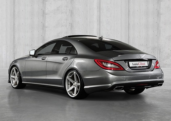 Mercedes-Benz CLS250 2 of 30