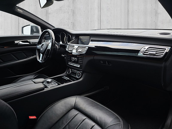Mercedes-Benz CLS250 10 of 30