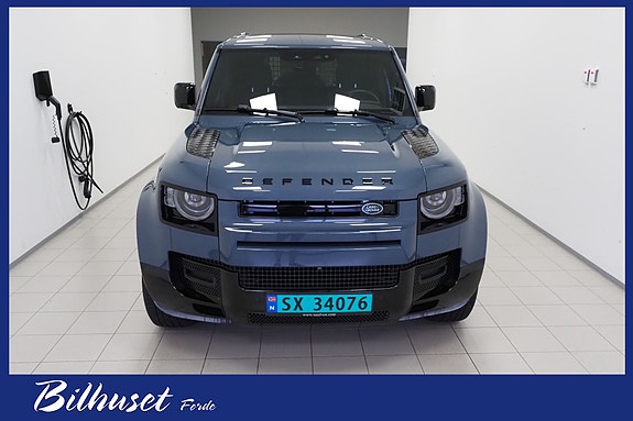 Land Rover Defender 110 5 of 21