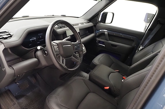 Land Rover Defender 110 6 of 21