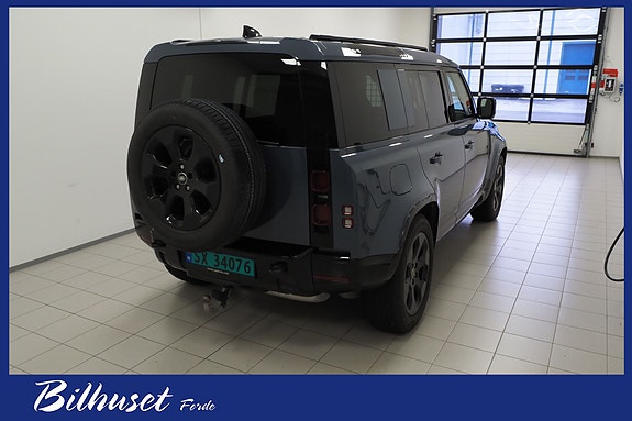 Land Rover Defender 110 3 of 21