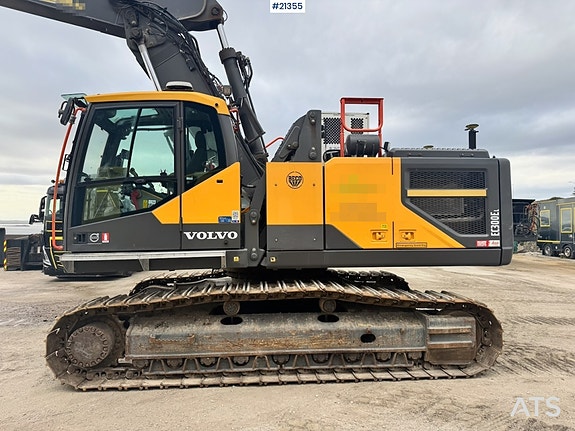 Volvo EC300 EL m/Hevbar hytte, GPS, Tilt, 2 skuffer og Boretårn. 13 of 30