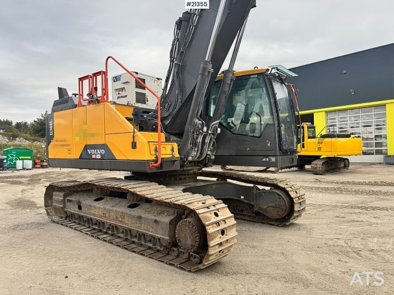 Volvo EC300 EL m/Hevbar hytte, GPS, Tilt, 2 skuffer og Boretårn. 11 of 30
